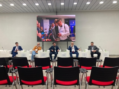 В рамках РВФ директор ГАУ «ЦНТИ РТ» А.В. Савва выступил спикером на круглом столе «Изобретательская инициатива» 