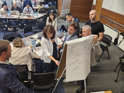 Арсен Савва принял участие в стратегической сессии по формированию моделей управления научно-технологическим развитием регионов